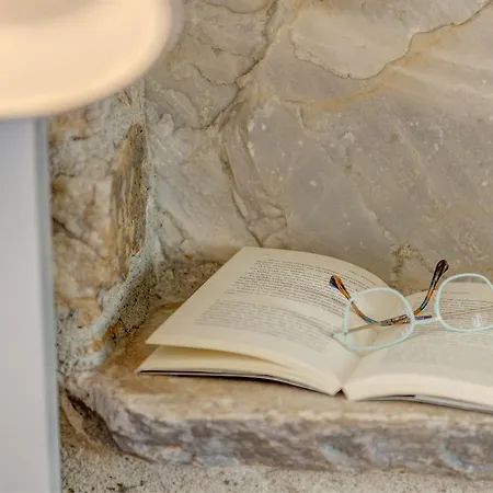 Old Stone House * Rozia